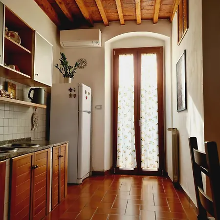 La Fonderia Charme Oltrarno - Apartment With Private Patio-3